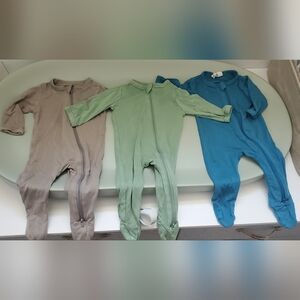 Kyte BABY Green and Blue Footies One Piece Sleepers